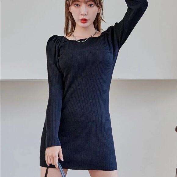 Solid Black Minimalistic Puffed Sleeve Sweater Dress - Picture 3 of 6